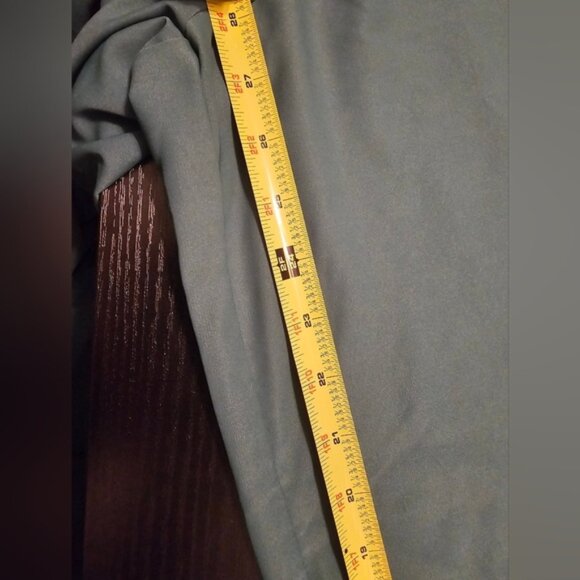 Chic Green Wide-Leg Trousers - Picture 6 of 6